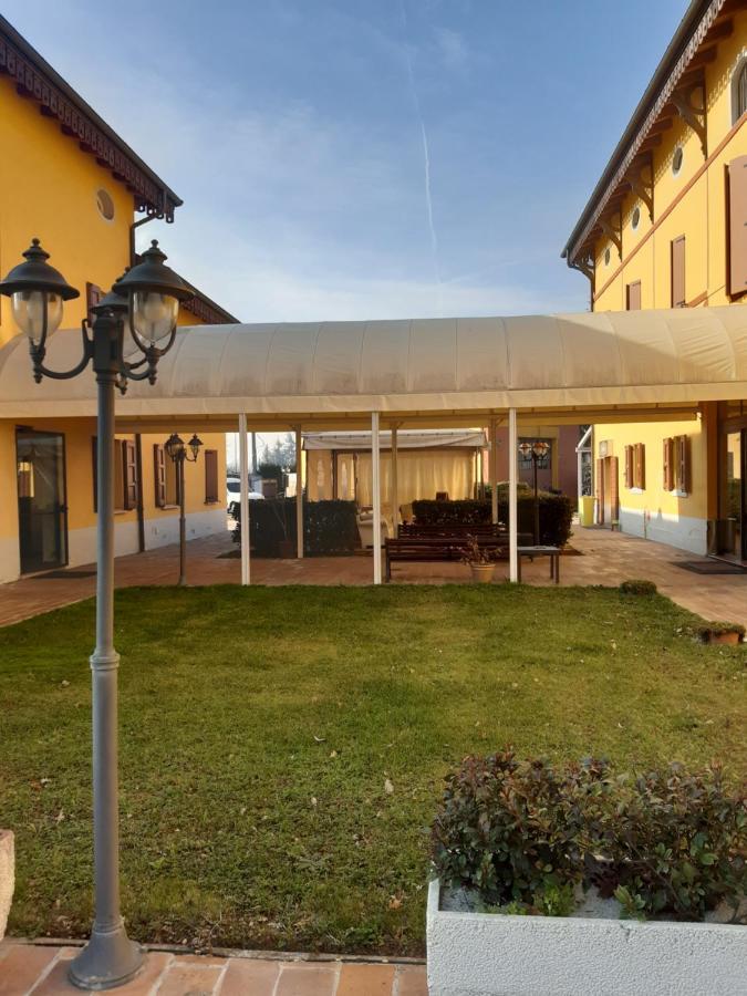 Corte Degli Estensi Formigine Kültér fotó